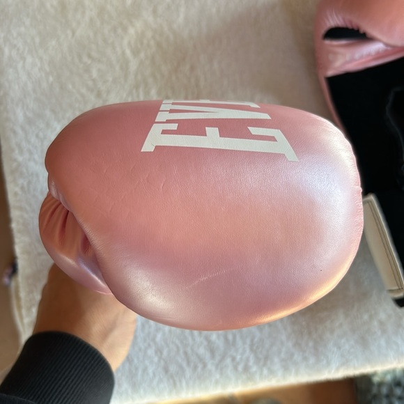 Everlast Elite Pro Style Training Boxing Glove Pink/White - Picture 4 of 8